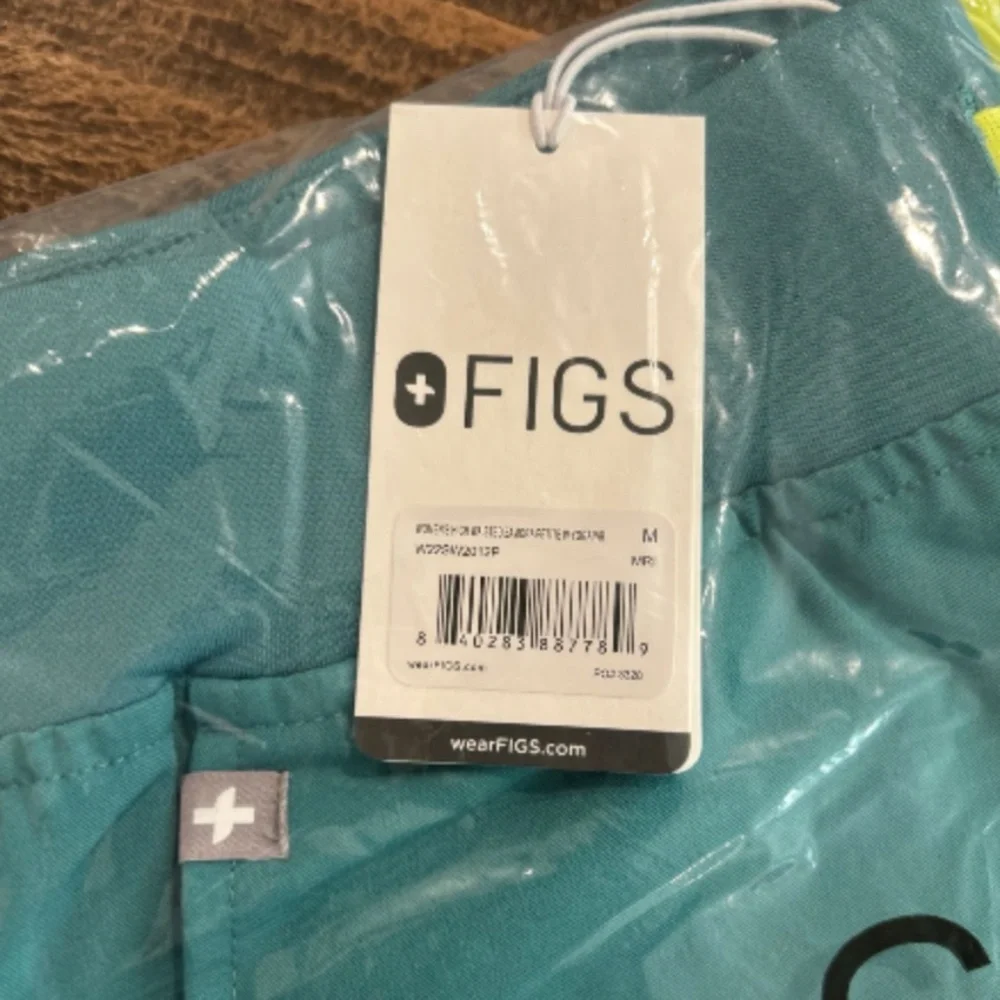 Figs Scrub Pants, Cactus, HW M/Petite - Picture 2 of 2